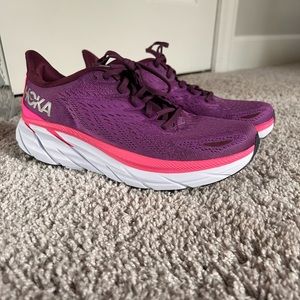 Hoka Bondi 8 running shoes. Size 9. Never worn, no issues wanted different color